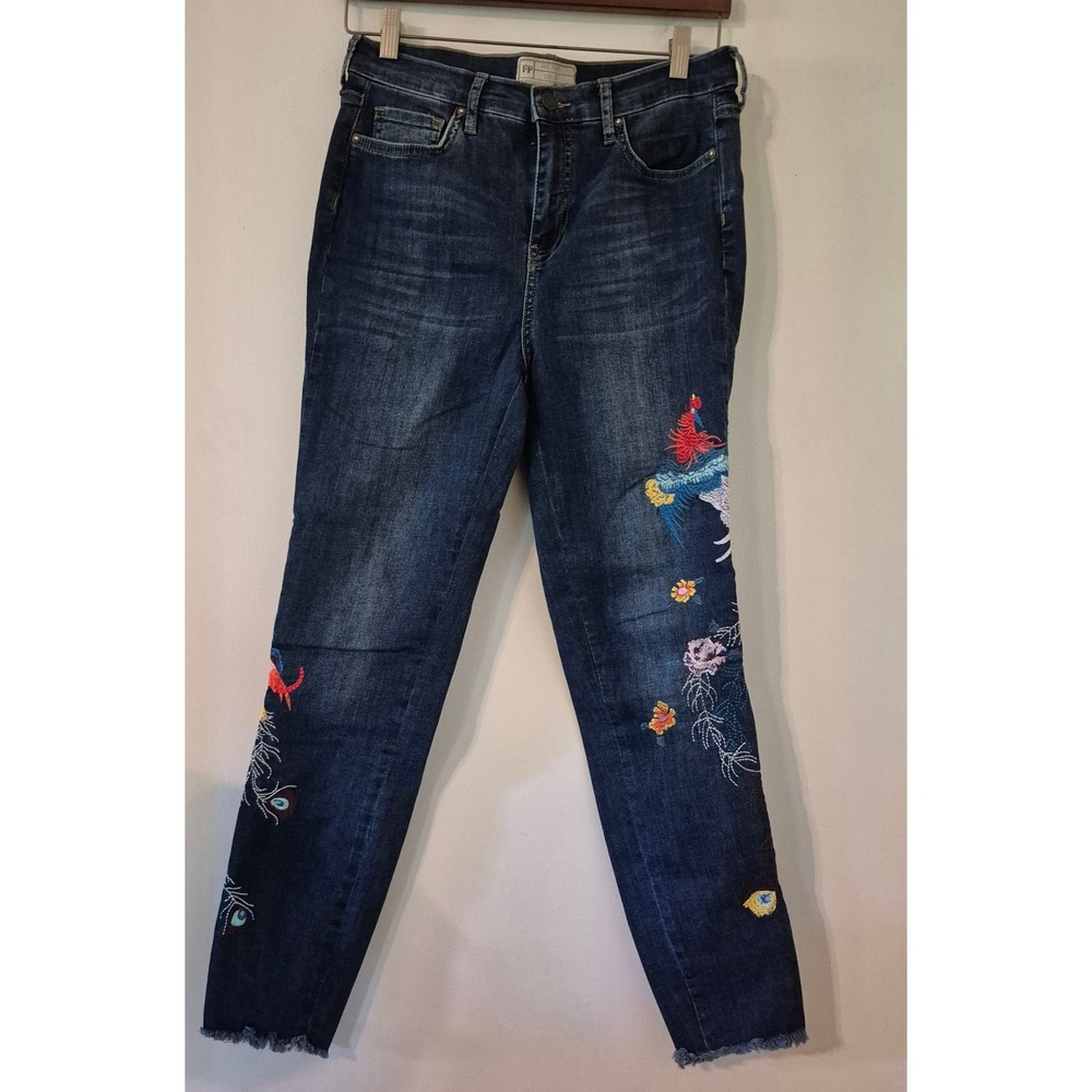 Free People Women's 29 Embroidered Bird Jeans Skinny Dark Wash Fray Raw Hem Boho